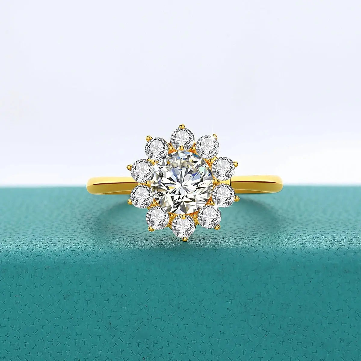 14K Gold Moissanite Flower Ring Dropshee